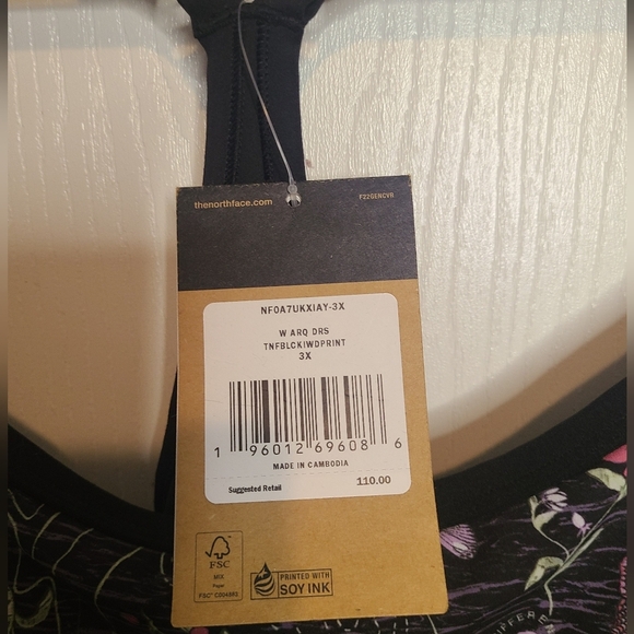 448 NWT The North Face dress with undershorts - Picture 3 of 3